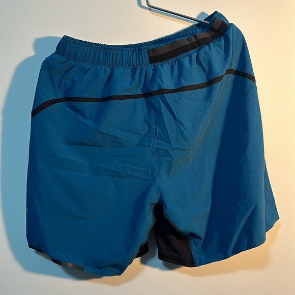 Lululemon training shorts - Picture 3 of 3